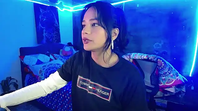 Samara Beltran online show from March 21, 2025, 9:12 am
