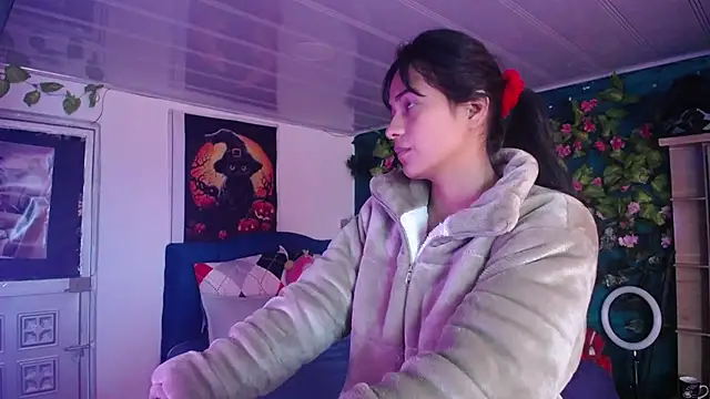 Samara Beltran online show from February 8, 2025, 11:44 am