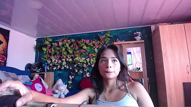 Samara Beltran online show from February 21, 2025, 9:43 pm