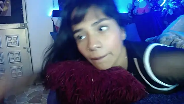 Samara Beltran online show from February 7, 2025, 8:11 am
