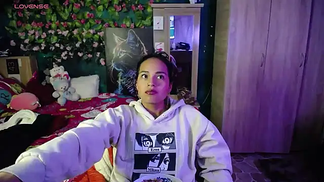 Samara Beltran online show from February 17, 2025, 2:20 am