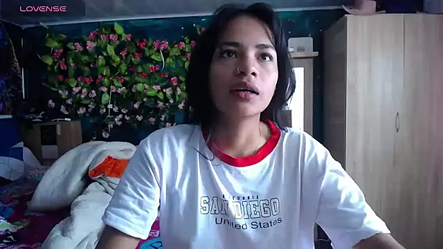 Samara Beltran online show from February 16, 2025, 5:04 pm