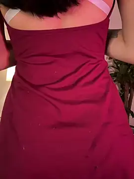 Im Valentina online show from November 11, 2025, 11:09 pm