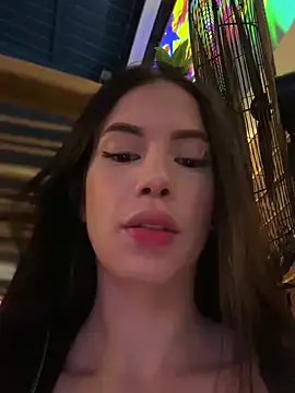 Snapshot of Im_Valentina chatting on February 18, 2025, 12:15 am Im Valentina online show from February 18, 2025, 12:15 am