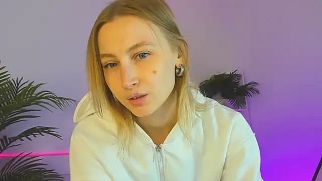 Jess Anders  online show from November 13, 2025, 8:29 am