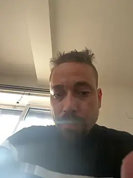 SweetBoy32 online show from May 16, 2026, 1:10 pm