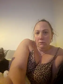 Wisie Cutie online show from February 27, 2025, 9:04 pm