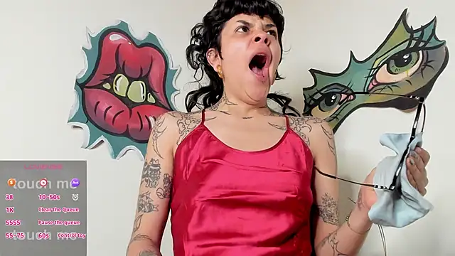 Snapshot of trinitty chatting on February 25, 2026, 11:54 am trinitty online show from February 25, 2026, 11:54 am