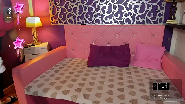 Snapshot of naughtycleo chatting on March 22, 2025, 7:25 am naughtycleo online show from March 22, 2025, 7:25 am