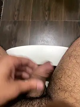 Snapshot of par_0111 chatting on February 8, 2026, 10:13 am par 0111 online show from February 8, 2026, 10:13 am