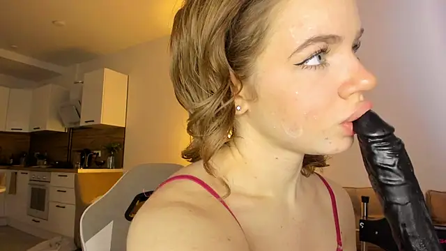 lit asella online show from January 7, 2026, 9:14 am