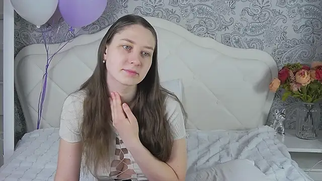 Snapshot of MollyBrams chatting on February 6, 2026, 4:08 am MollyBrams online show from February 6, 2026, 4:08 am