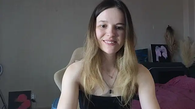 Snapshot of Nate__ chatting on April 26, 2026, 8:44 am Nate online show from April 26, 2026, 8:44 am
