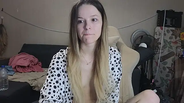 Nate   online show from December 2, 2025, 3:52 am