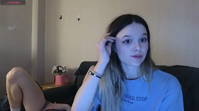 Snapshot of Nate__ chatting on September 29, 2025, 10:22 am Nate online show from September 29, 2025, 10:22 am