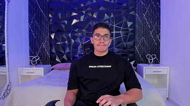 Snapshot of JeffDaltton chatting on October 8, 2025, 8:09 pm JeffDaltton online show from October 8, 2025, 8:09 pm