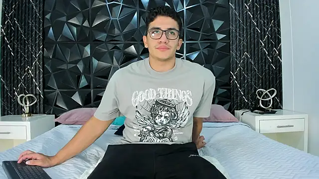 Snapshot of JeffDaltton chatting on September 29, 2025, 8:25 pm JeffDaltton online show from September 29, 2025, 8:25 pm