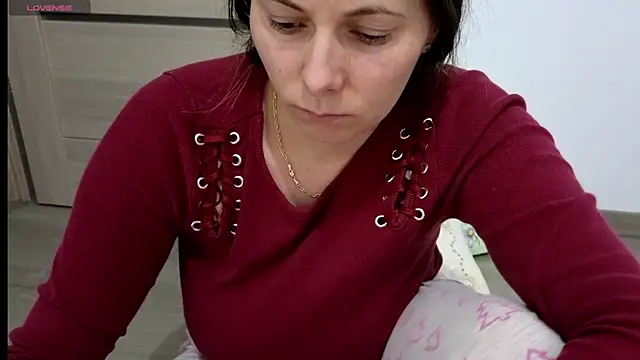 Snapshot of Claraxxxxx chatting on January 2, 2025, 6:56 pm Claraxxxxx online show from January 2, 2025, 6:56 pm