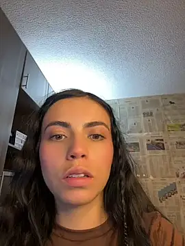 Snapshot of i_am_nina_ chatting on July 22, 2026, 10:34 pm i am nina online show from July 22, 2026, 10:34 pm
