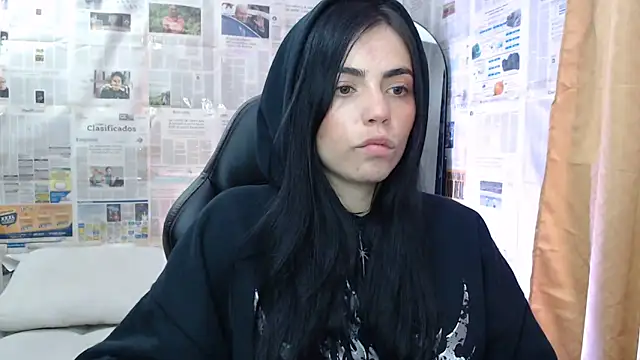 Snapshot of i_am_nina_ chatting on September 28, 2025, 10:50 pm i am nina  online show from September 28, 2025, 10:50 pm