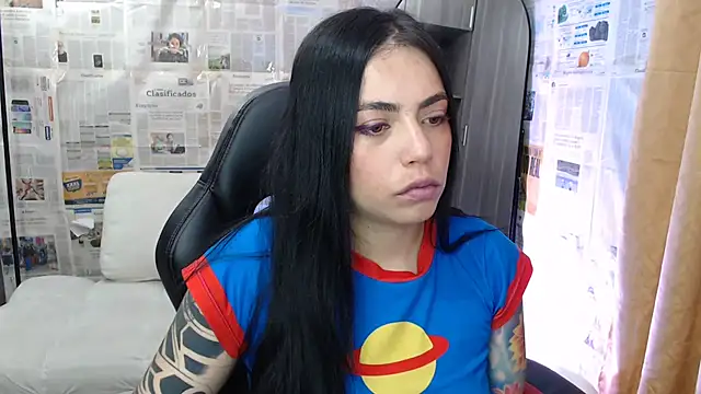 Snapshot of i_am_nina_ chatting on September 23, 2025, 11:01 pm i am nina  online show from September 23, 2025, 11:01 pm