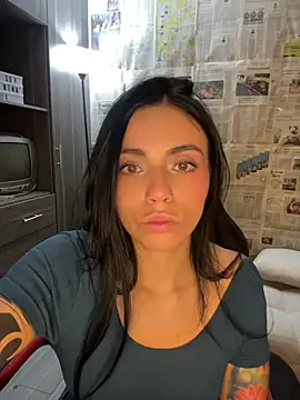 Snapshot of i_am_nina_ chatting on July 19, 2026, 2:20 am i am nina online show from July 19, 2026, 2:20 am