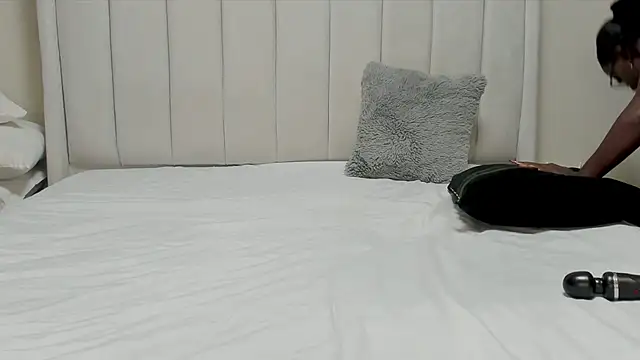  heavenlysent online show from March 28, 2026, 3:29 am