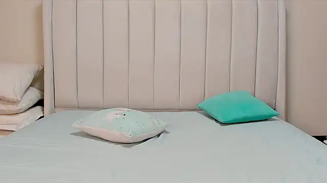  heavenlysent online show from April 11, 2026, 3:58 am