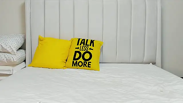  heavenlysent online show from March 23, 2026, 1:17 am