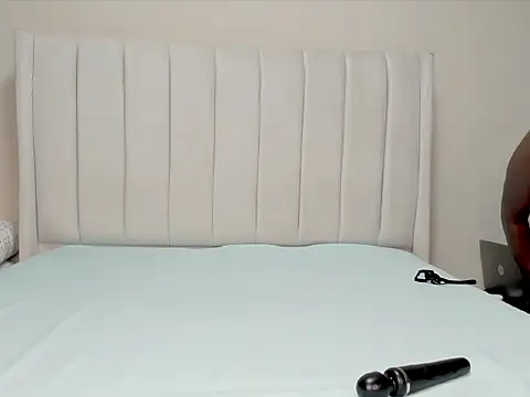  heavenlysent online show from October 25, 2025, 4:33 am