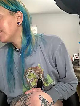 MissCumberdale online show from January 17, 2026, 7:50 pm