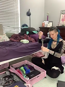 MissCumberdale online show from November 22, 2025, 8:40 pm