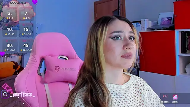 Snapshot of Fiona-Love chatting on December 4, 2024, 9:40 pm Fiona-Love online show from December 4, 2024, 9:40 pm