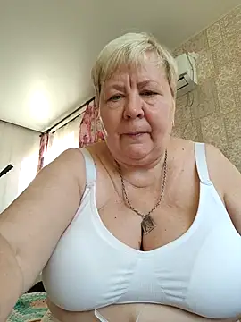 Snapshot of EffectFiona chatting on September 23, 2025, 2:51 am EffectFiona online show from September 23, 2025, 2:51 am