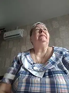 EffectFiona online show from March 20, 2025, 2:19 am