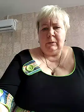 EffectFiona online show from February 22, 2025, 6:17 am