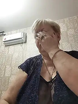 EffectFiona online show from March 27, 2026, 12:52 am