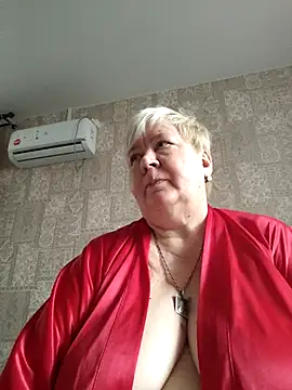 Snapshot of EffectFiona chatting on October 21, 2025, 3:06 am EffectFiona online show from October 21, 2025, 3:06 am