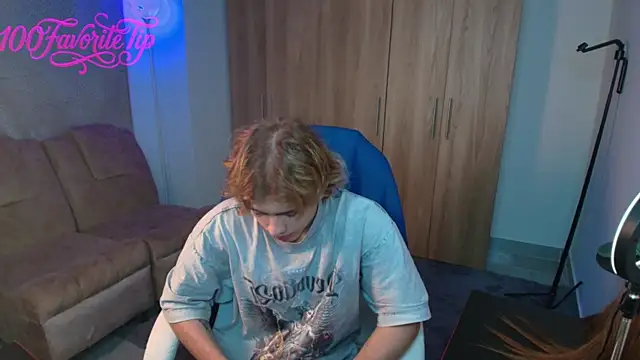 Snapshot of dimitri_tv chatting on May 15, 2026, 3:15 am dimitri tv online show from May 15, 2026, 3:15 am