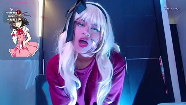 violetagrey  online show from October 21, 2025, 11:59 pm