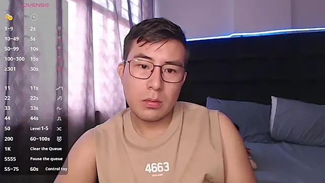 andrewmhilton  online show from September 26, 2025, 4:58 pm