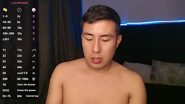 andrewmhilton  online show from September 18, 2025, 7:00 am