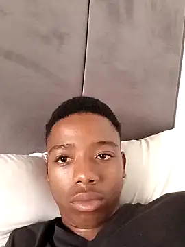 Snapshot of BLACK_BOTTOM03 chatting on December 1, 2025, 4:46 am BLACK BOTTOM03 online show from December 1, 2025, 4:46 am