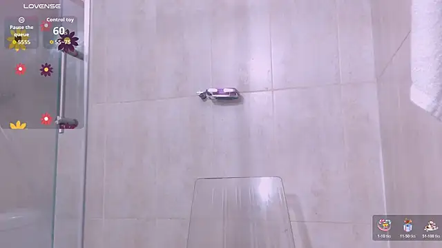 ElizabethBell  online show from October 19, 2025, 3:31 am