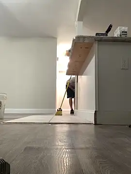 Midwestalpha online show from April 17, 2026, 3:42 am