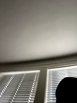 Snapshot of Stomps33 chatting on March 19, 2025, 11:25 pm Stomps33 online show from March 19, 2025, 11:25 pm