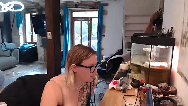 sexymarghot online show from September 12, 2025, 10:26 am