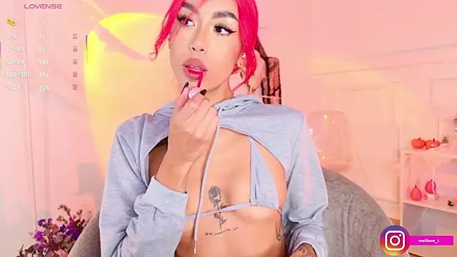 Snapshot of Mely-taylor chatting on October 26, 2025, 11:05 pm Mely-taylor online show from October 26, 2025, 11:05 pm