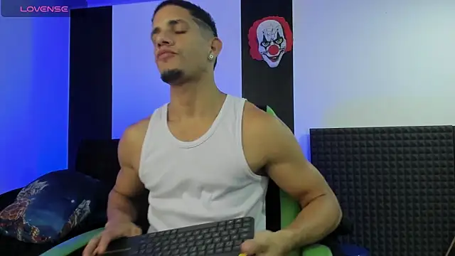 jhonnysnow17 online show from February 1, 2025, 10:01 pm