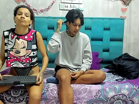 Snapshot of chicamir22 chatting on October 21, 2025, 11:59 pm chicamir22 online show from October 21, 2025, 11:59 pm